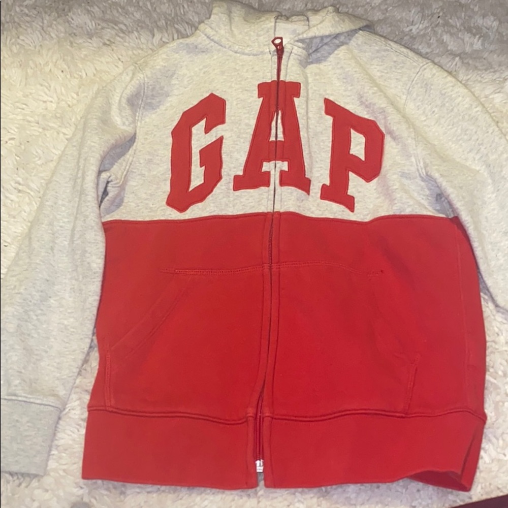 Zip up GAP sweat shirt
